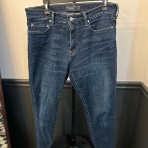 Abercrombie & Fitch Dark Wash - 33x34